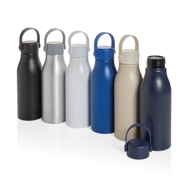 Pluto Flasche aus RCS-zertifiziert recyceltem Alu 680ml